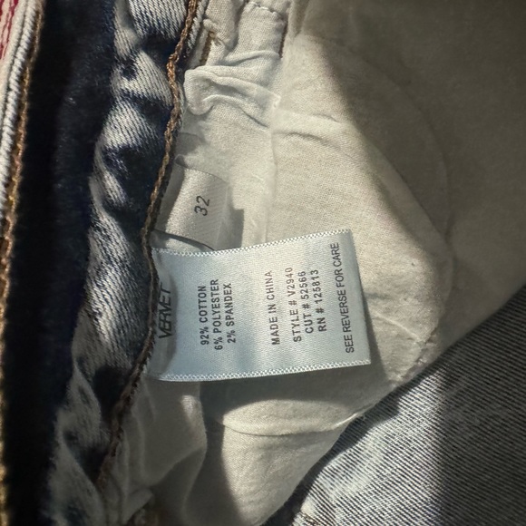 Vervet Bella High Rise Flare Cropped Jeans. Size 32 New! Absolutely stunning! - Picture 9 of 9